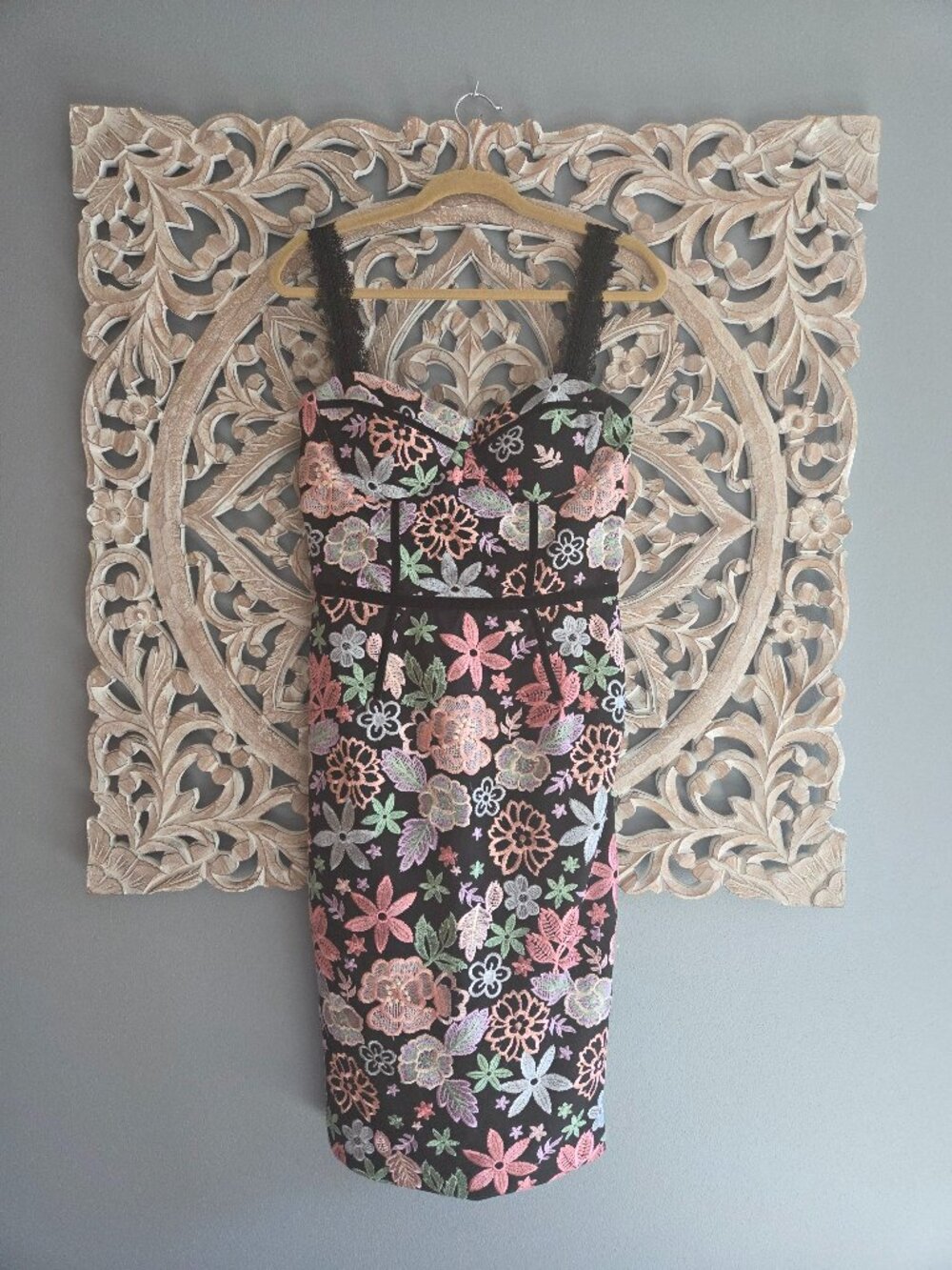 Bronx and Banco Camille Pink Floral Embroidered Pencil Dress 8